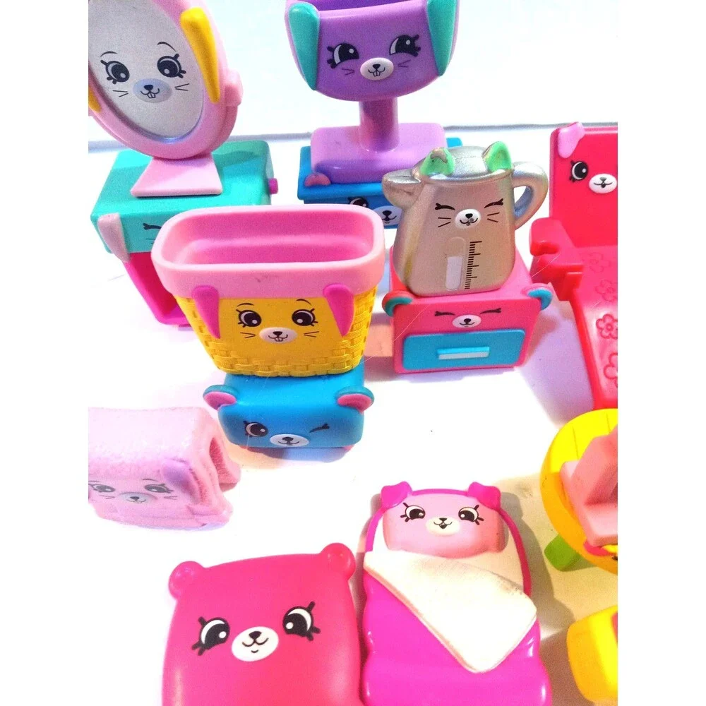 McDonald's Shopkins Happy Places Lot Of 18 Furniture